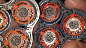 Сравниваю оригинал и копию - Бреющая головка для электробритвы Philips S7370