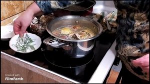 BOIL CHICKEN BROTH!!!  VĀRĀM VISTAS BULJONU!!!  КУРИНЫЙ БУЛЬОН!!!