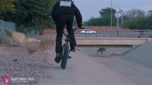 ТРЮКИ НА БМХ 2021 ★ Dennis Enarson ★ Крутой BMX стрит, прыжки и трюки на улице