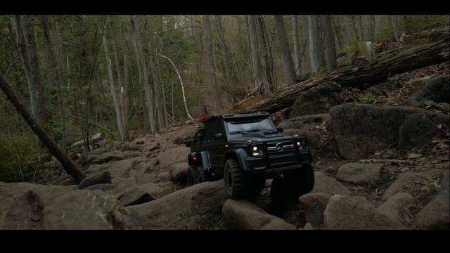 Traxxas TRX-6 Mercedes-Benz G-63 AMG 6x6 Rock Terrain.