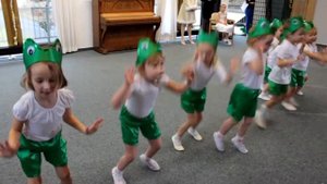 GRAZIE - Танец маленьких лягушат