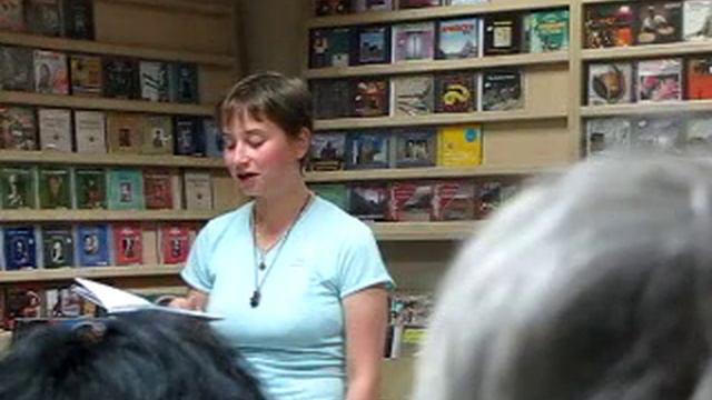 oktyabr byl dojdem neponyatnym mesyacem.avi смотреть онлайн