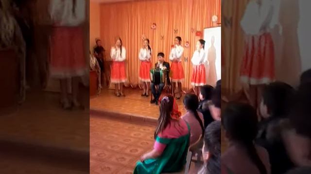 Поет как лох................ Элез смотреть онлайн