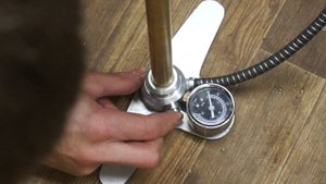 Модели газовых баллонов и 20 атмосфер воздуха