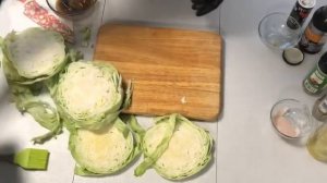 ЗАПЕЧЁННАЯ КАПУСТА В ДУХОВКЕ. ПОТРЯСАЮЩЕ ВКУСНОЕ  ПОЛЕЗНОЕ БЛЮДО.  РЕКОМЕНДУЮ ПРИГОТОВИТЬ.