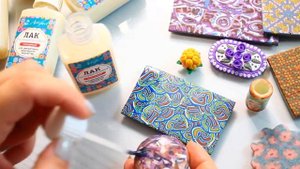 Обзор глянцевого лака для творчества / Лак Артефакт