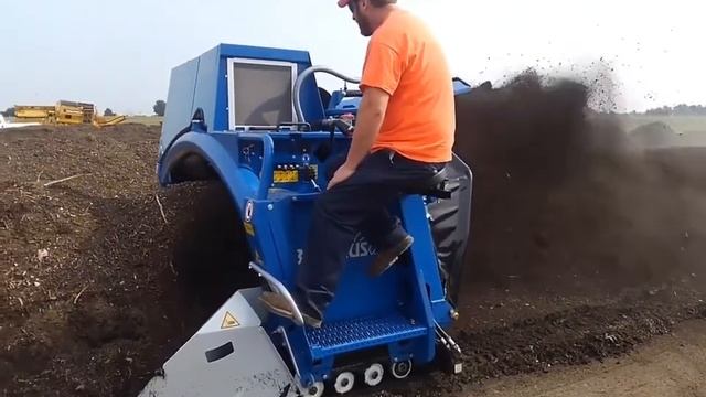 BACKHUS A30 - 900 Cubic Yards/Hour! смотреть онлайн