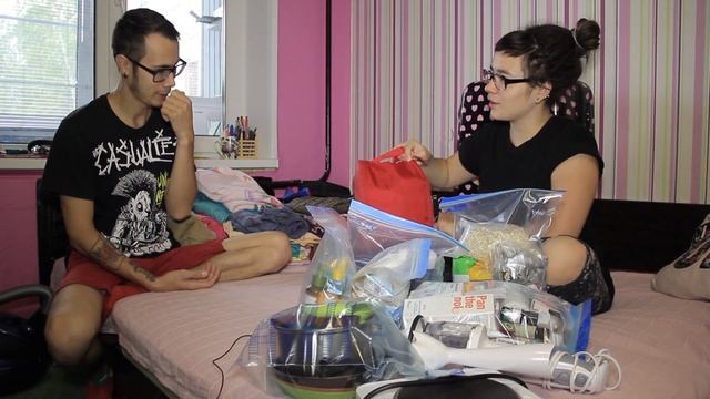 Собираем чемодан. Что мы берем с собой. Что взять в путшествие /отпуск. смотреть онлайн