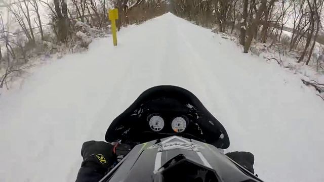 Polaris 500 and Yamaha Phazer edit смотреть онлайн