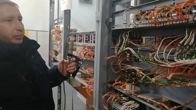 Подставка для паяльника при монтажных работах. смотреть онлайн