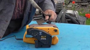 Как заточить тяпку. Заточка инструмента. Шлифмашинка