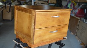 тумбочка прикроватная из дерева