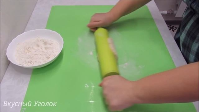 Рецепты Тортов на НОВЫЙ ГОД!!! Сразу 4 ВКУСНЫХ и ДОМАШНИХ ТОРТА: Наполеон, Медовик и Торт из варень