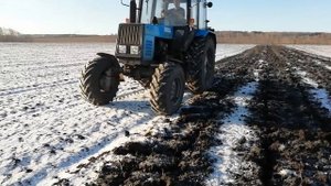 ПРИШЛА ПОСЫЛКА. СОБИРАЕМ КУЛЬТИВАТОР ПЛОСКОРЕЗ и ПРОВОДИМ ИСПЫТАНИЯ.