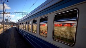Электропоезд ЭД4М-0271 и ЭД4М-0302