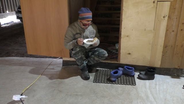 Делаю бетонный двор в деревне 2 часть смотреть онлайн