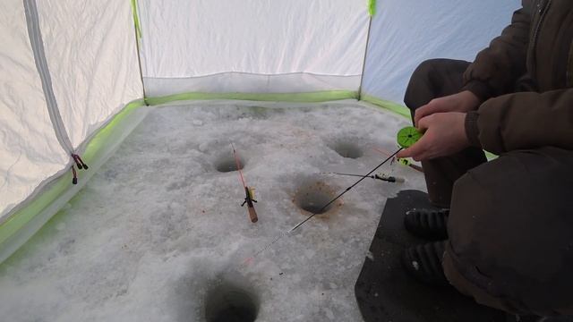 НА РЫБАЛКУ С КИТАЙСКИМ ШУРУПОВЕРТОМ! НА СВОЙ СТРАХ И РИСК, ОТПРАВИЛСЯ НА ЛЁД БЕЗ ПРОВЕРЕННОГО ШНЕКА смотреть онлайн