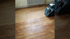 Ponçage d'un parquet