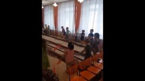 "Танец с лентами-лучиками"