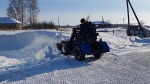 чистка снега мини погрузчиком.первый выезд