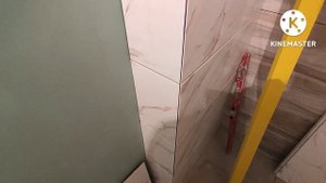 Укладка плитки в санузле. Объясняю с чего начинаю и как клею плитку.