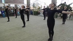 Батман жете. Старший год обучения.