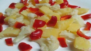 Теплый салат из картофеля и цветной капусты