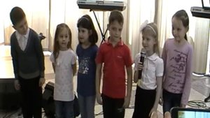 Детки поздравляют пастора с днём рождения!!!