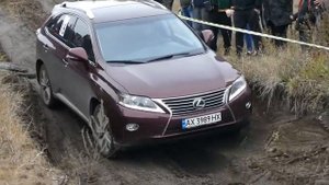 Lexus RX по бездорожью! Такое возможно только в Харькове ?