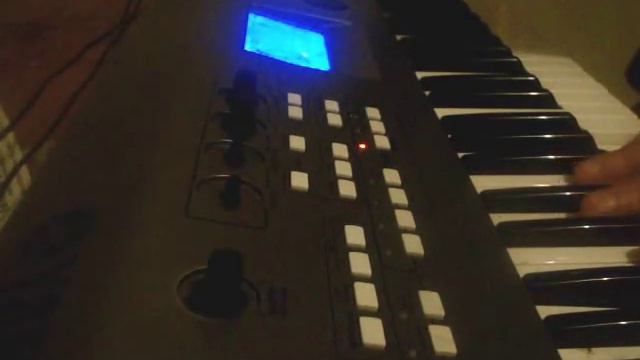 YAMAHA MM6 MAKING A BEAT смотреть онлайн