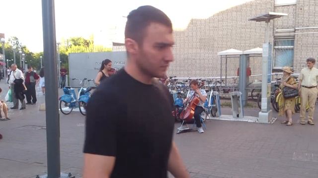 метро Приморская уличные музыканты смотреть онлайн