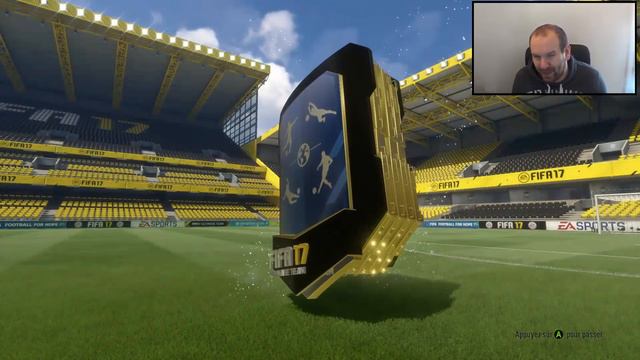 FIFA 17 PACK OPENING - ON VEUT ENCORE DU TOTY ! смотреть онлайн