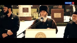 В Грозном прошел многотысячный митинг из-за сожжения Корана в Волгограде