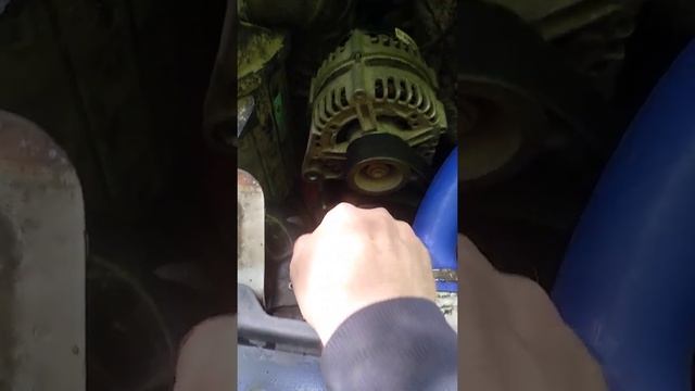 установка и снятие ремня на Камминз 2.8. смотреть онлайн