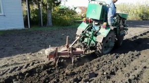 Вспашка огорода полноприводным мини трактором