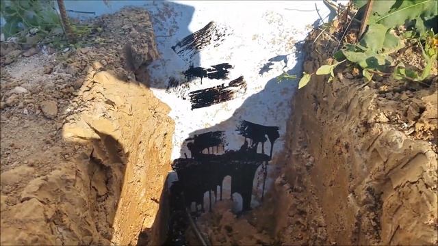 Устройство контура заземления из уголков, ввод коммуникаций в дом
