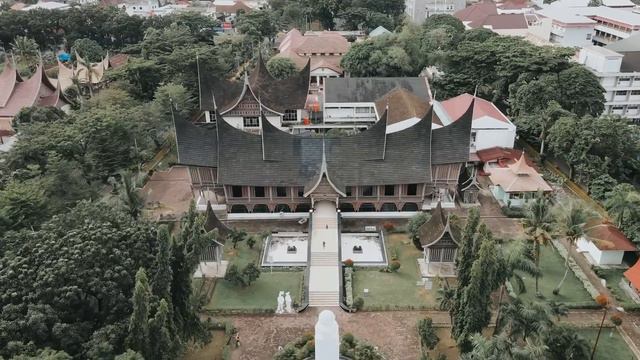 UA x UYEAH Band - TANTI BATANTI (COVER) #MinangEDM смотреть онлайн