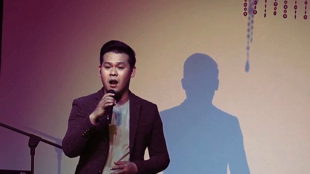 MARCELITO POMOY sings THE PRAYER смотреть онлайн