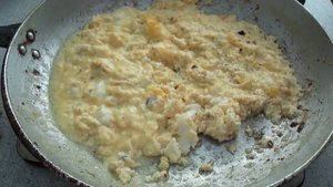 Омлет на кефире просто и вкусно