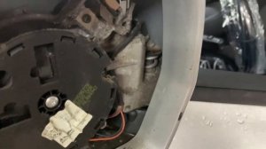 Замена бокового зеркала в сборе на шкода октавия А5: самостоятельно или в сервисе?