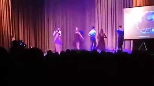 Осінній вальс "Зимовий сон", 2017 рік(11 А клас) смотреть онлайн