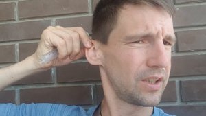В ухо попала муха, что делать? Простой способ достать насекомое.