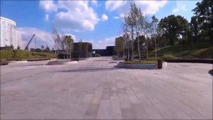 у метро "Кунцевская" (БКЛ)