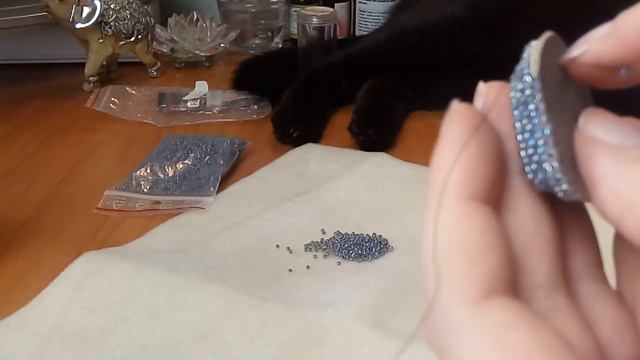 Мастер класс по кулону Часть 4 Обшиваем край готового украшения Как прошить последнюю бисеринку смотреть онлайн