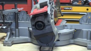 Milwaukee 2734-20 M18 FUEL Cordless  10 in. Miter Saw  - Hands On