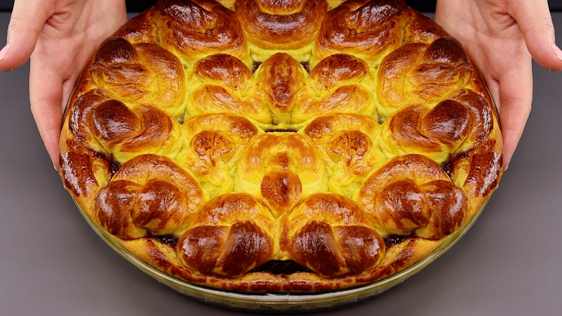 ПАСХАЛЬНЫЙ ПИРОГ " Узелки " НА КИПЯТКЕ без молока и яиц ! Очень просто и вкусно!