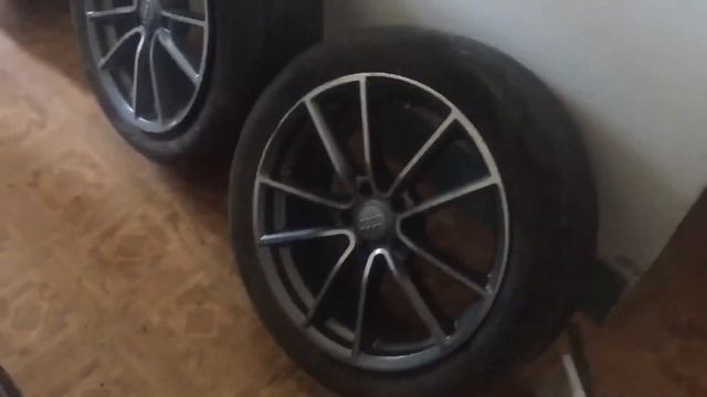 Audi A4 поменял тапки! Шиноматажки это скрывают !!! смотреть онлайн