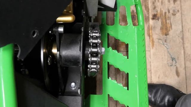 Вал привода снегохода Irbis SF150L осмотр диагноз - кривые звездочки