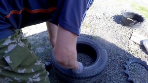 Клумба из автомобильной покрышки