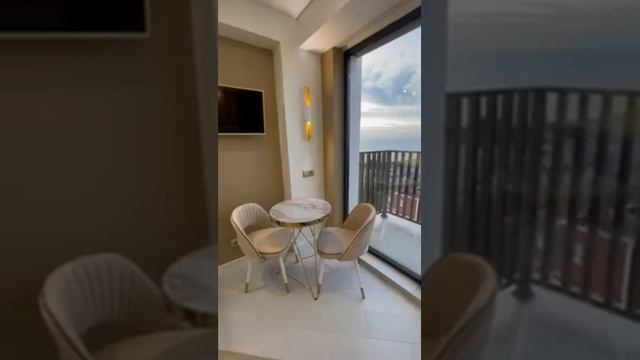 5 минут до моря.Студия в центре Сочи с видом на море  +7 995 316 70 79 #купитьквартирувсочи
